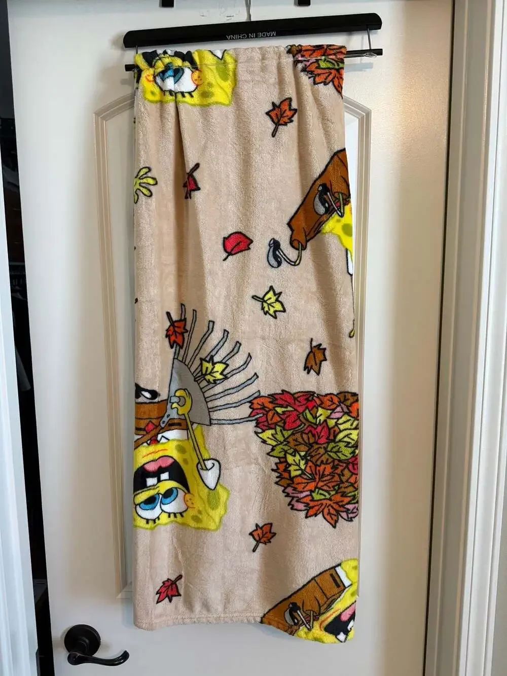 SpongeBob SquarePants Fall Autumn Soft Plush Throw blanket